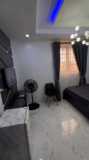 SHORT-LET APARTMENT