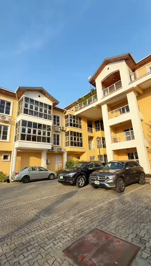 -A brand new Luxury 3bedroom with Gym, Balconies, Bathrobes, Washing Machine & Table games