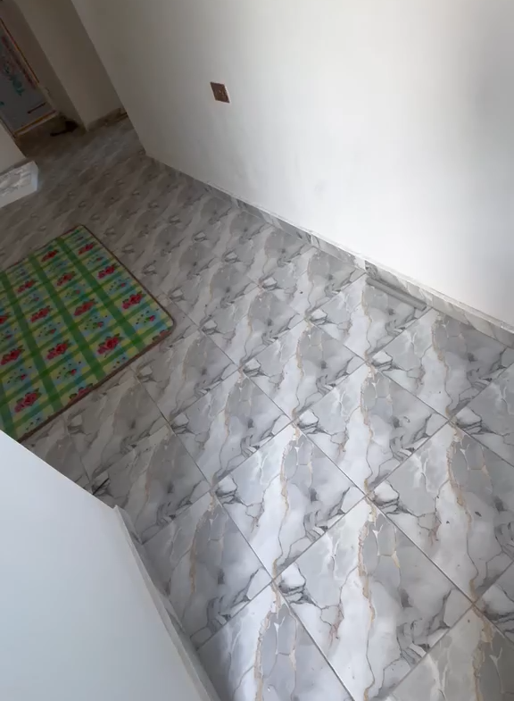Newly built tastefully designed specious 2bedrm up n down flat available