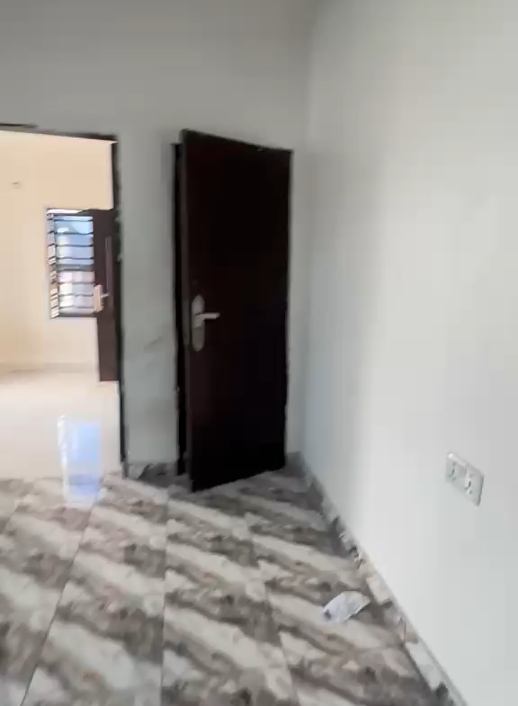 2 units of mini flat off Bajulaiye rd Shomolu for rent