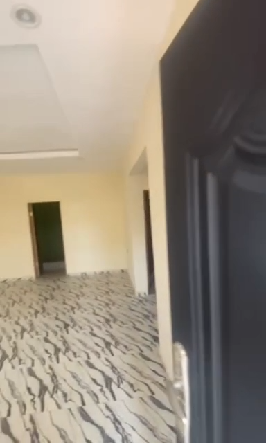 Brand New Modern Deluxe POP Standard 3 bedroom flat upstairs