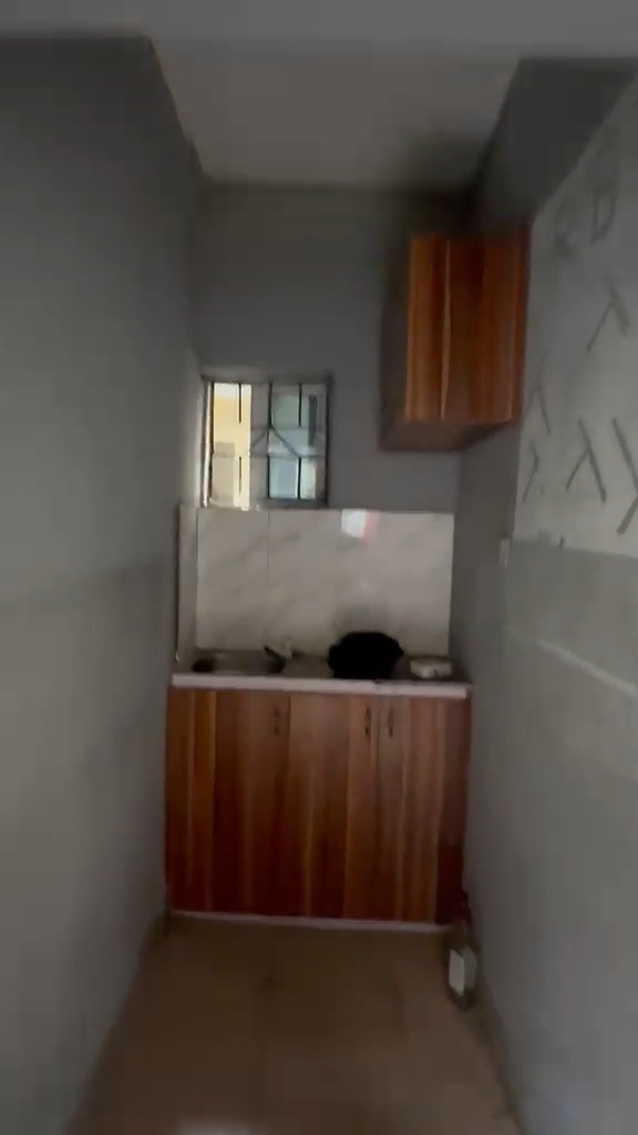 Miniflat for rent off market street