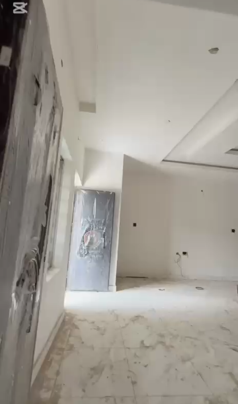 15 unit of two bedroom 4 unit of seif contain for sale in Partharcourt