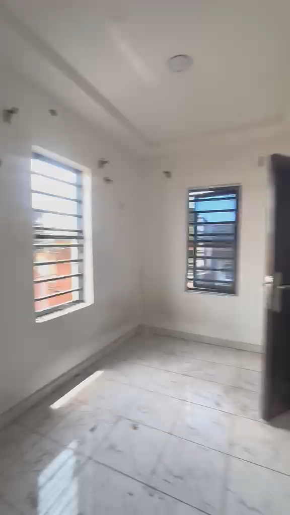 frame_0023_22.00s (9) 2 units of mini flat off Bajulaiye rd Shomolu for rent