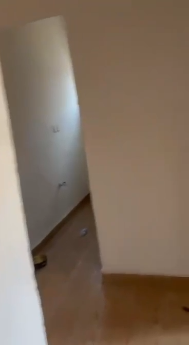 Sharp 2/bedroom upstairs available