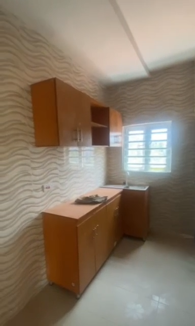 Brand New Modern Deluxe POP Standard 3 bedroom flat upstairs