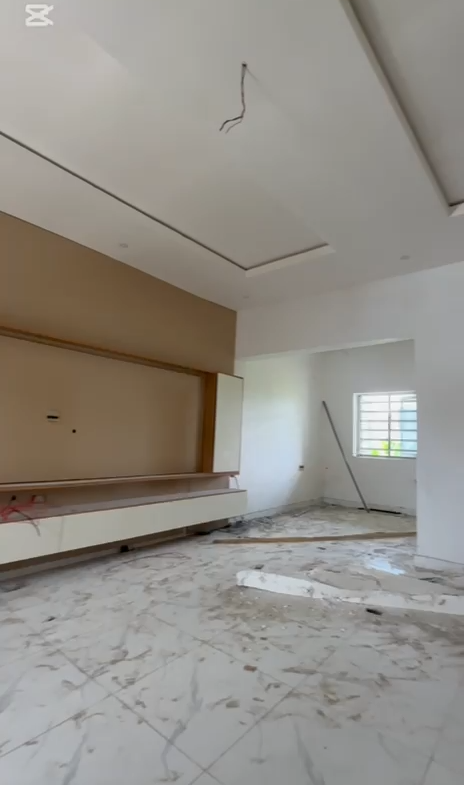 15 unit of two bedroom 4 unit of seif contain for sale in Partharcourt