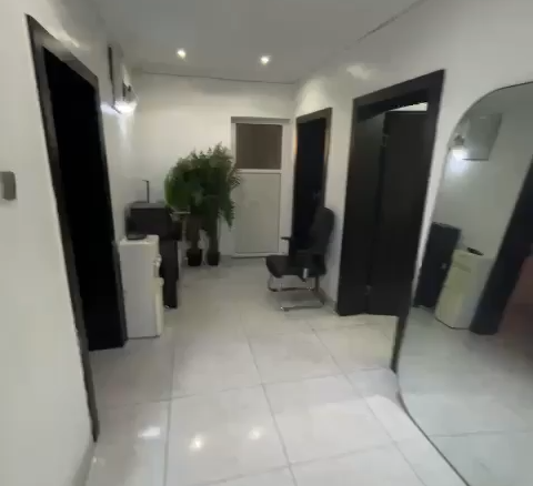 A Standard Decent lovely Spacious 3 Bedroom flat Ground floor