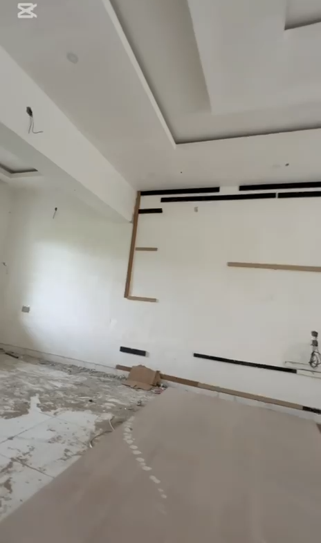 15 unit of two bedroom 4 unit of seif contain for sale in Partharcourt