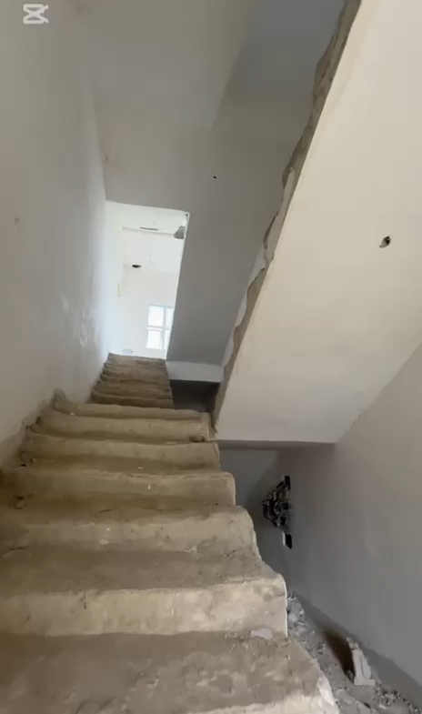 15 unit of two bedroom 4 unit of seif contain for sale in Partharcourt