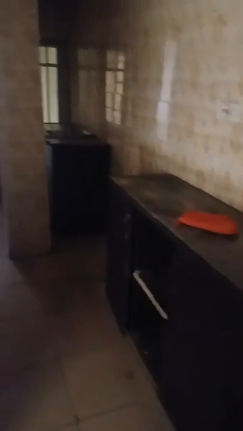 Decent 2bedroom ground flat