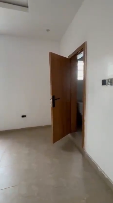 2 Bedroom for rent in Gbagada Lagos
