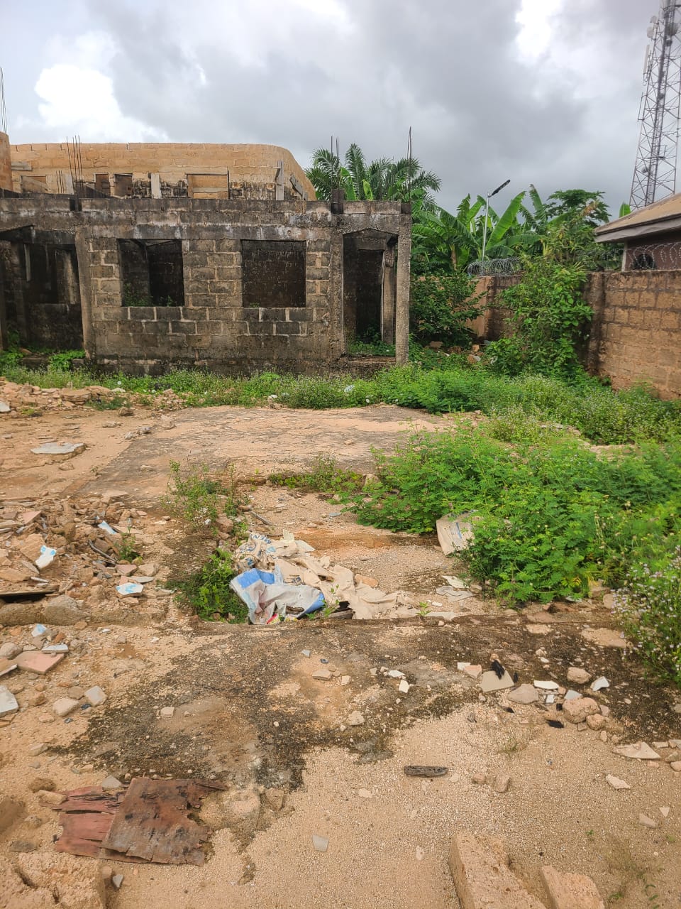 ggg Land for sale in Wellspring University, Irhirhi road