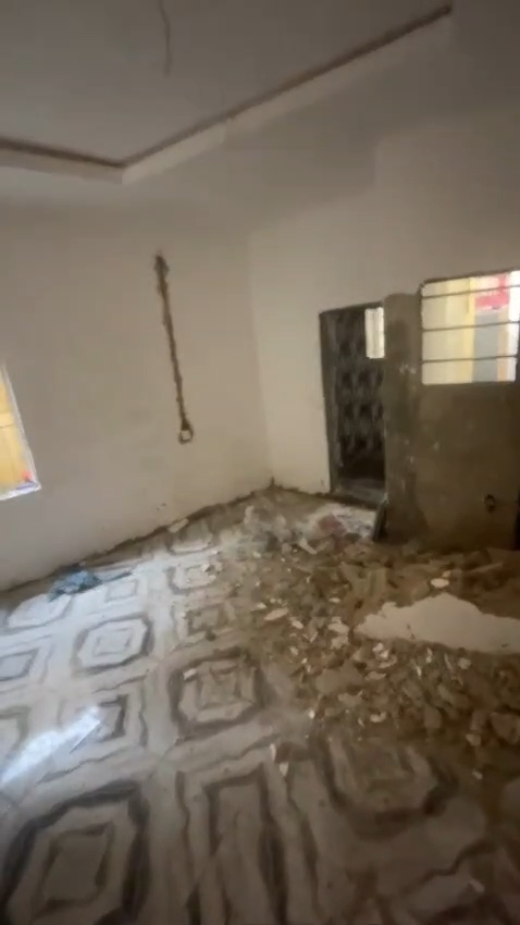 Exceptional Decent, Spacious, Standard, Nice ROOMSELF CON with POP for rent at Fadeyi