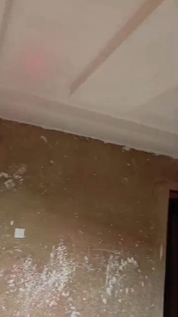 Newly built 2 bedroom flat with pop ceiling and all room ensuite at Pedro. Rent 4M lankoka