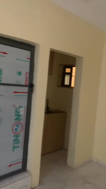 Roomself available for Long lease