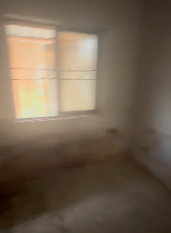 Standard roomself at off Odunsi road Bariga for rent