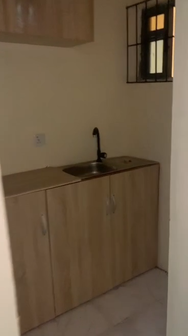 Roomself available for Long lease