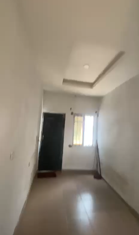 Talking to the mandate Neatly used Roomself in secured n gated compound 700k annual rent Young working cl Location:Bariga