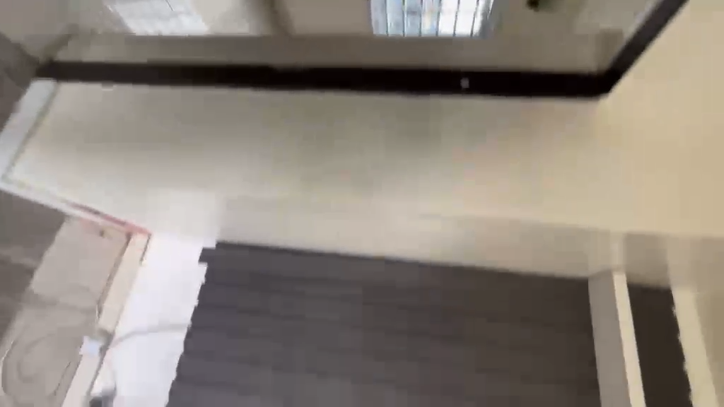 To let A standard mini flat
