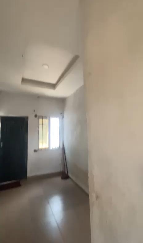 Talking to the mandate Neatly used Roomself in secured n gated compound 700k annual rent Young working cl Location:Bariga