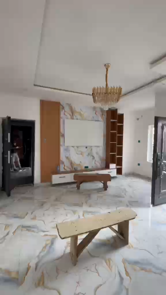 NEWLY BUILT 2BEDROOM