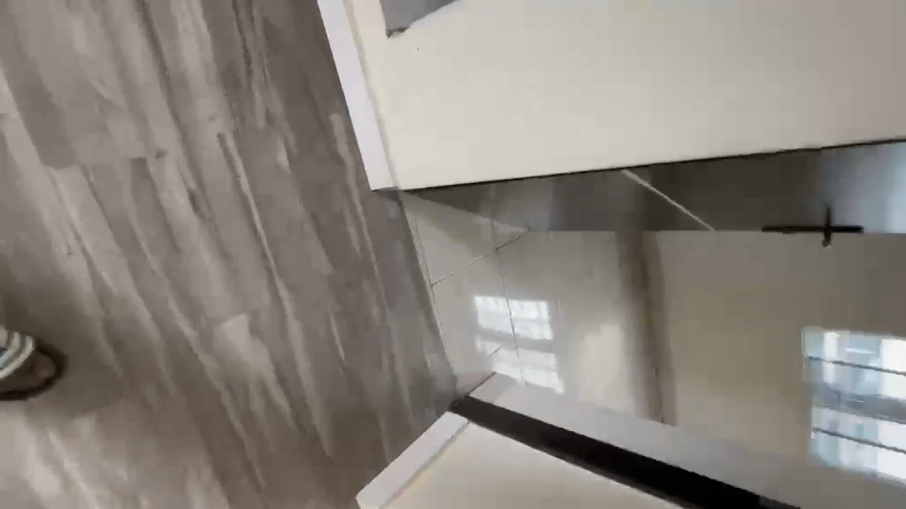 To let A standard mini flat