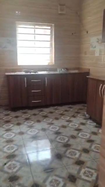 Decent two bedroom flat all en-suite on Ground floor for rent