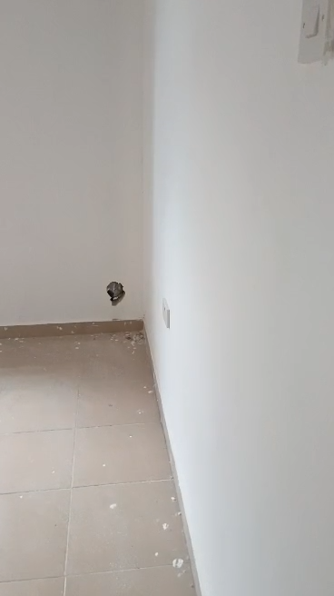 A spacious 3 bedroom flat at oshipitan street off Pedro Road for rent