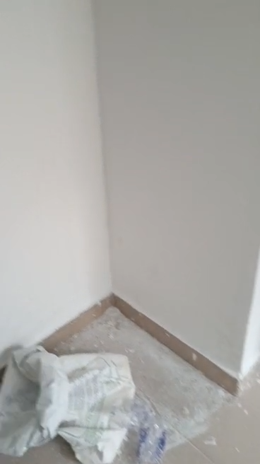 A spacious 3 bedroom flat at oshipitan street off Pedro Road for rent