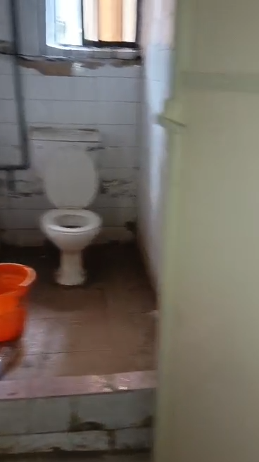 A spacious 3 bedroom flat at oshipitan street off Pedro Road for rent