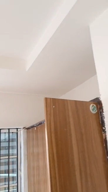 A spacious 3 bedroom flat at oshipitan street off Pedro Road for rent