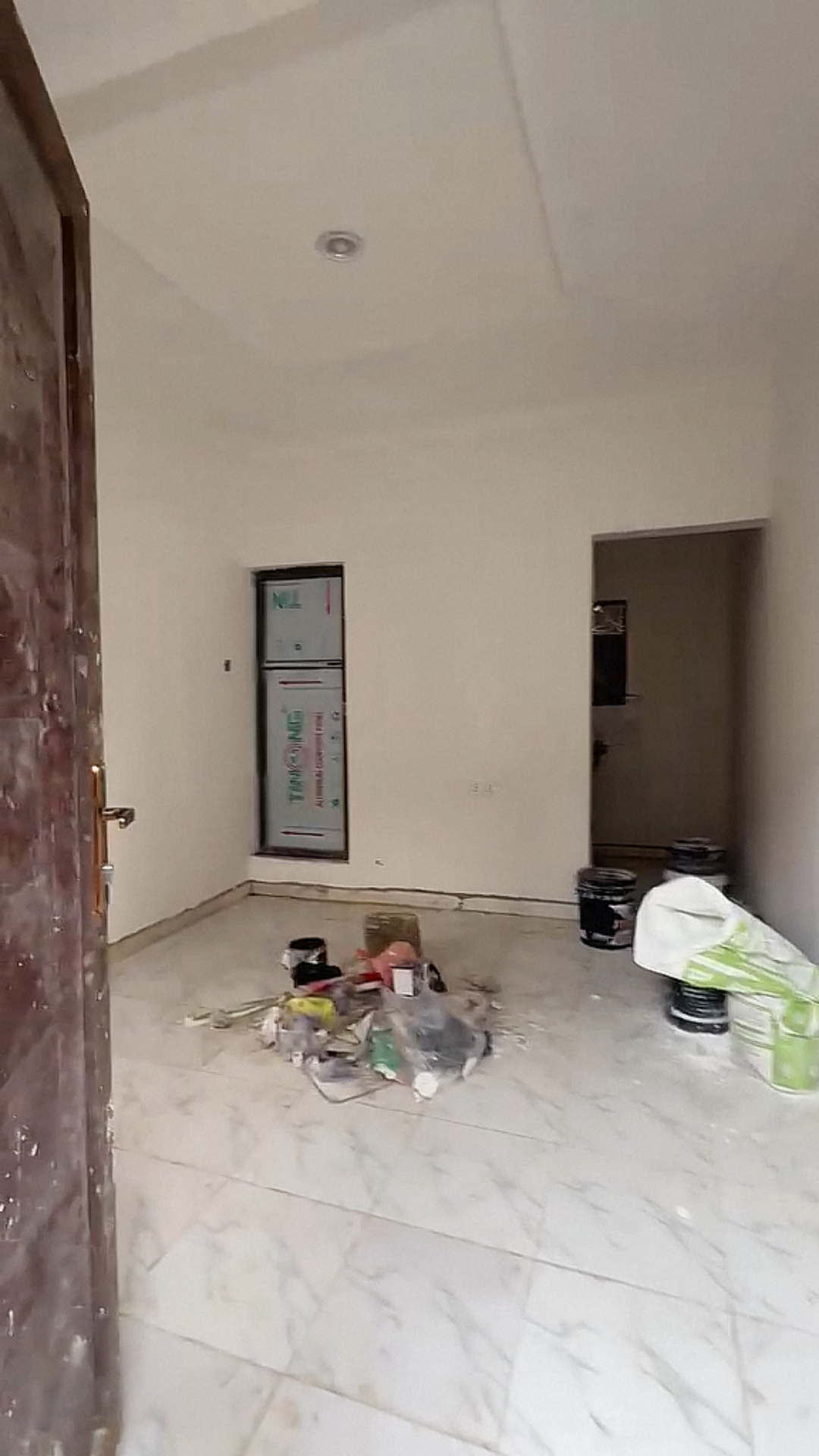 0821 (4)(5) A standard ground floor ROOMSELF off Pedro rd Shomolu for Rent