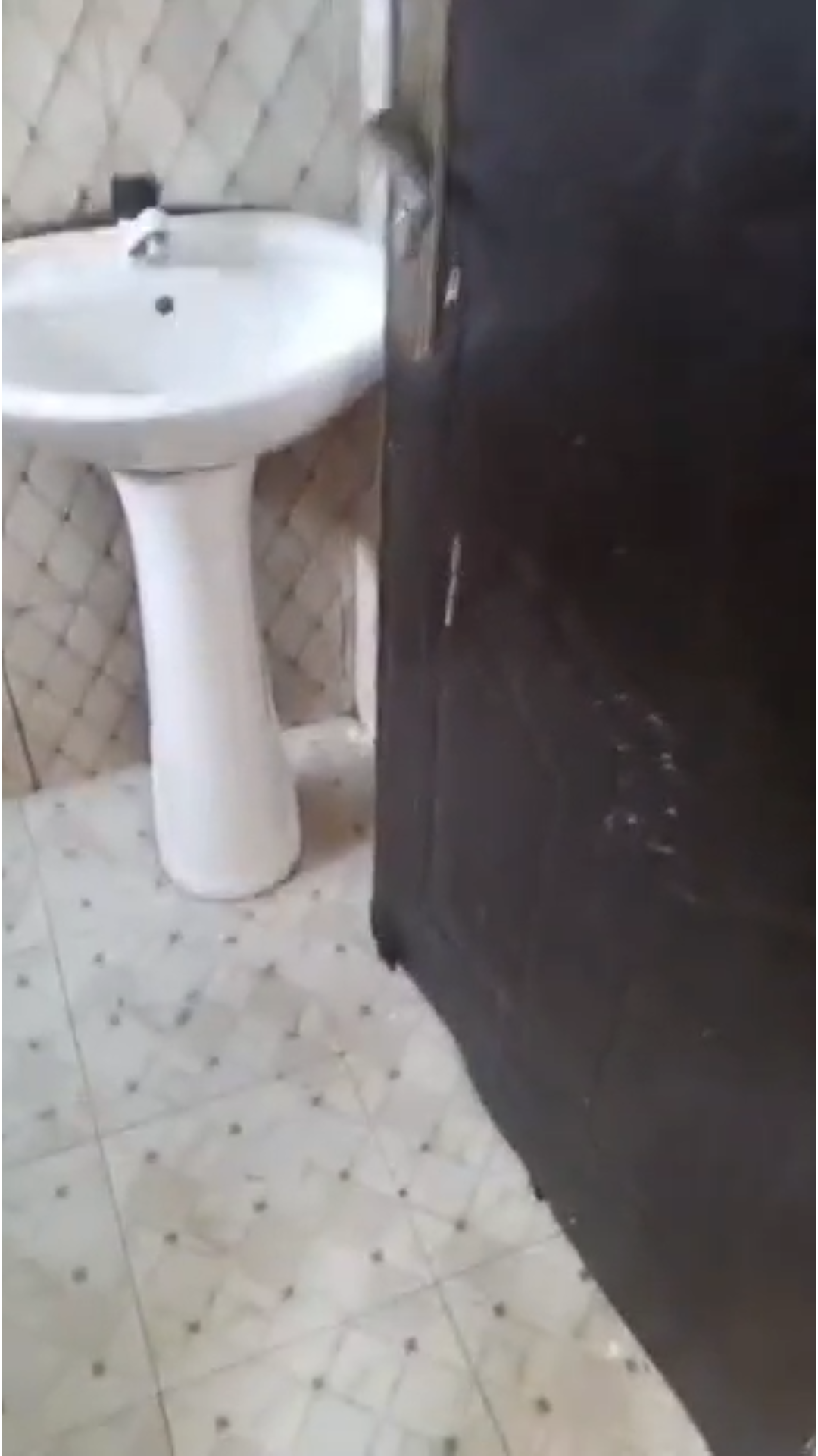 🏠 ₦800K — 2 BEDROOM APARTMENT TO LET | IRHIRHI, OFF AIRPORT ROAD, BENIN CITY