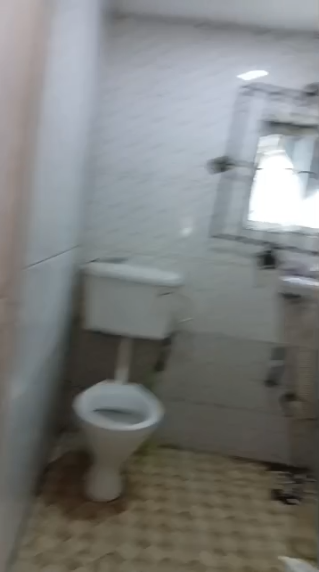 0828(14) Sharp room self contained pop Rent for rent in Benin City