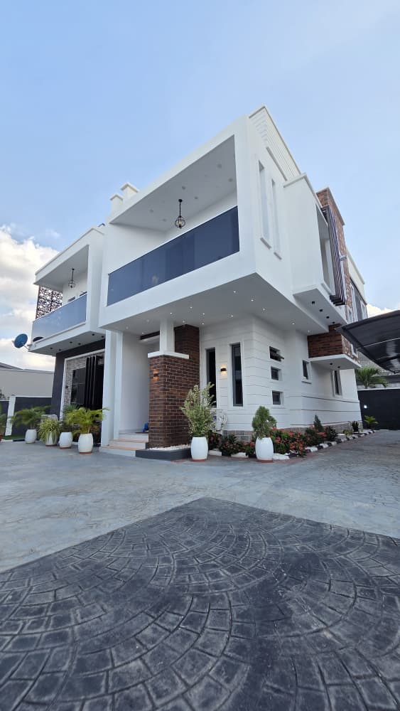 WhatsApp Image 2026-08-09 at 8.43.40 PM Exquisite 4-Bedroom Detached Duplex in Kolapo Ishola GRA