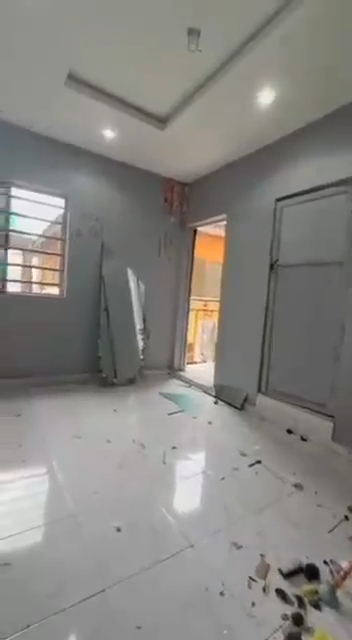 A very standard and spacious ROOM-SELF CONTAIN