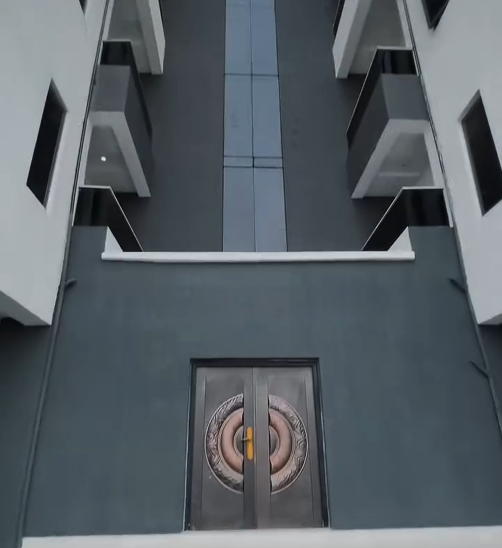 💎 LUXURY 2-BEDROOM SHORTLET IN IKATE