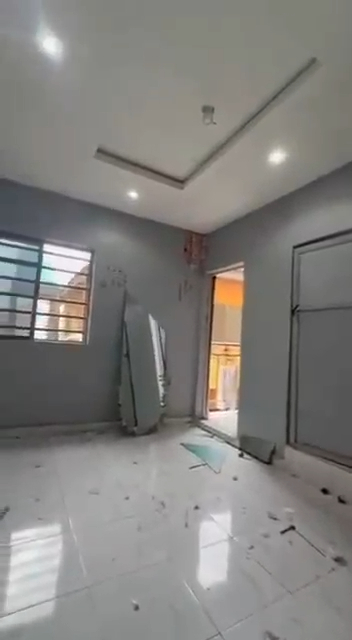 A very standard and spacious ROOM-SELF CONTAIN