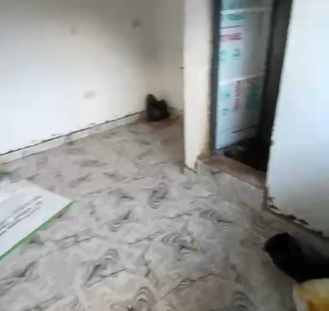 A Decent and neat ROOMSELF available to let at FADIPE STREET , Shomolu Lagos