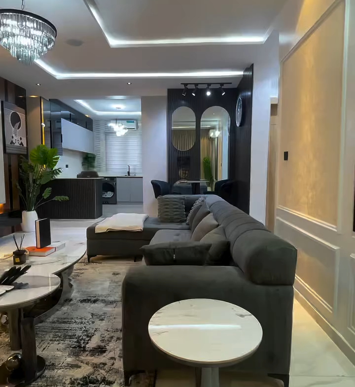 💎 LUXURY 2-BEDROOM SHORTLET IN IKATE