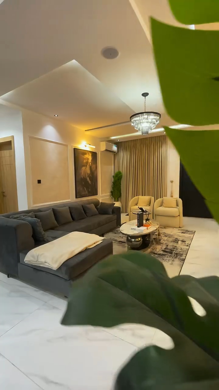 💎 LUXURY 2-BEDROOM SHORTLET IN IKATE