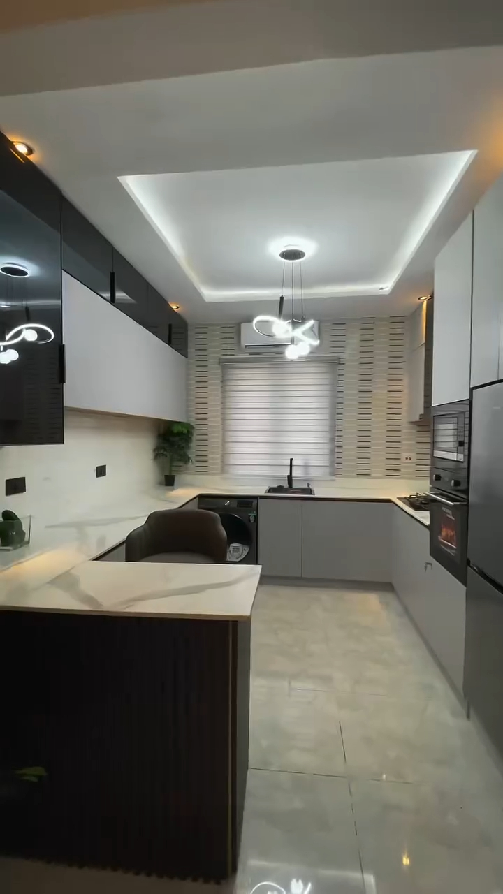 💎 LUXURY 2-BEDROOM SHORTLET IN IKATE