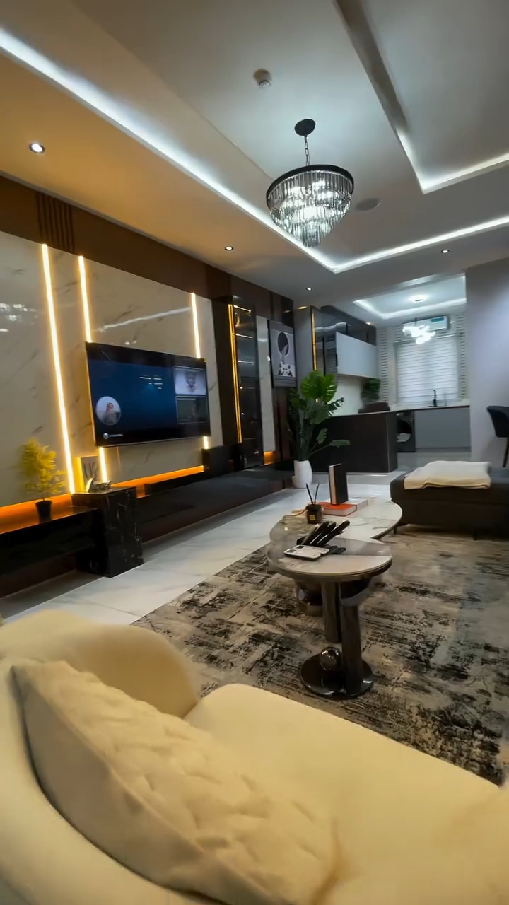 💎 LUXURY 2-BEDROOM SHORTLET IN IKATE