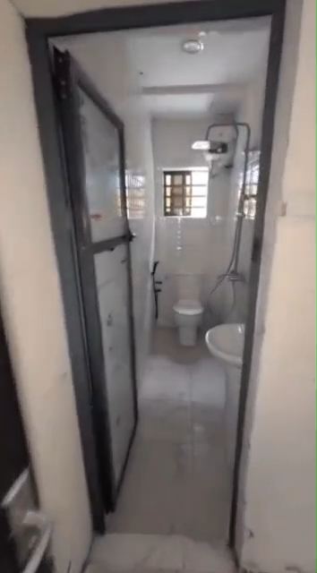 Newly built, very spacious & standard 2 BEDROOM FLAT—- ILUPEJU-PALMGROVE