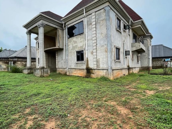 🔥 ₦150M SHOWSTOPPER! 🏊 6-BEDROOM LUXURY PENTHOUSE — SAPELE RD