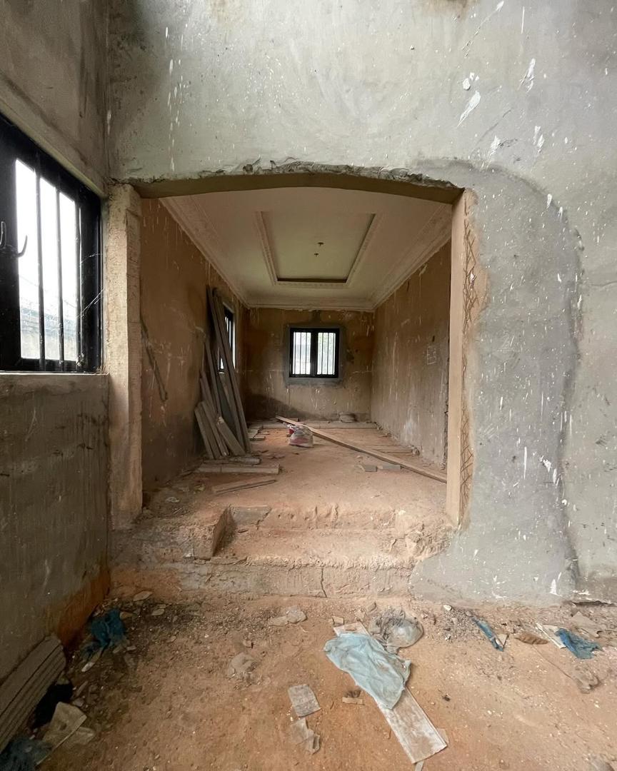 WhatsApp Image 2026-09-07 at 08.55.03 š„ ā¦150M SHOWSTOPPER! š 6-BEDROOM LUXURY PENTHOUSE ā SAPELE RD